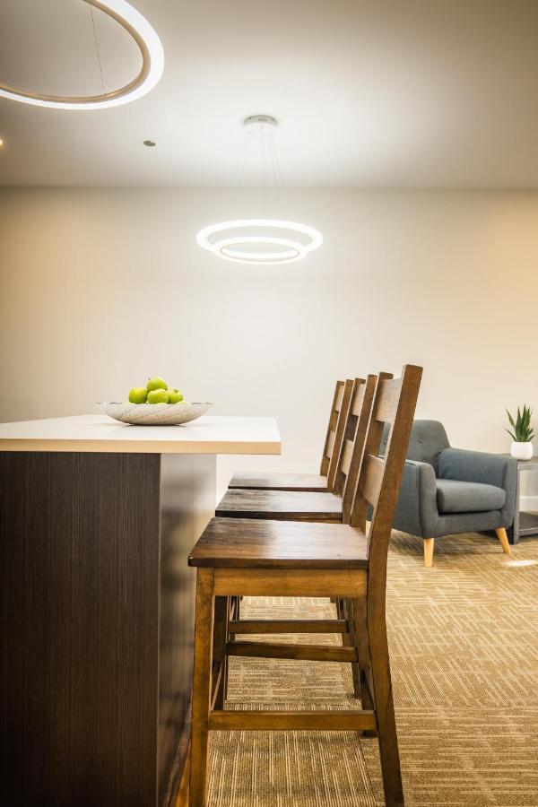 Quality Inn Sunshine Suites Terrace Ngoại thất bức ảnh