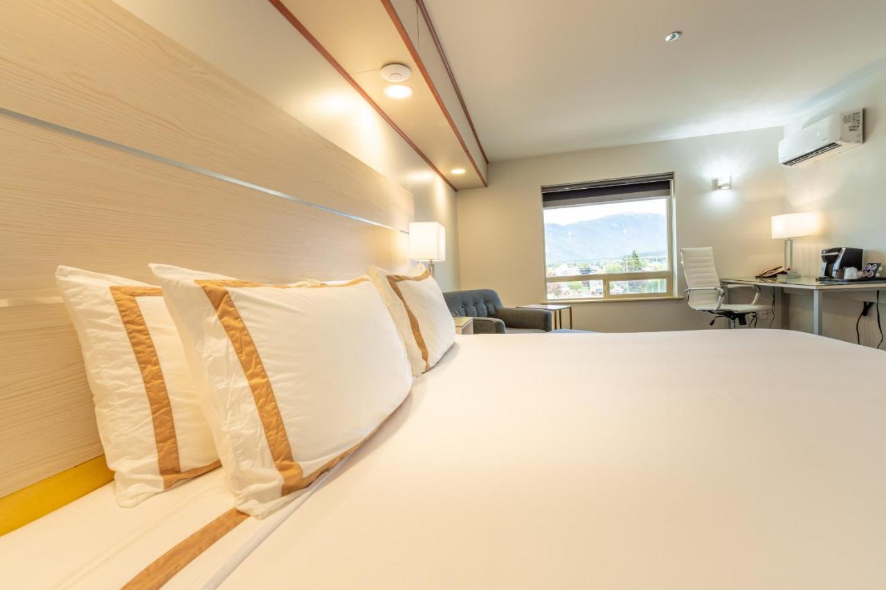 Quality Inn Sunshine Suites Terrace Ngoại thất bức ảnh