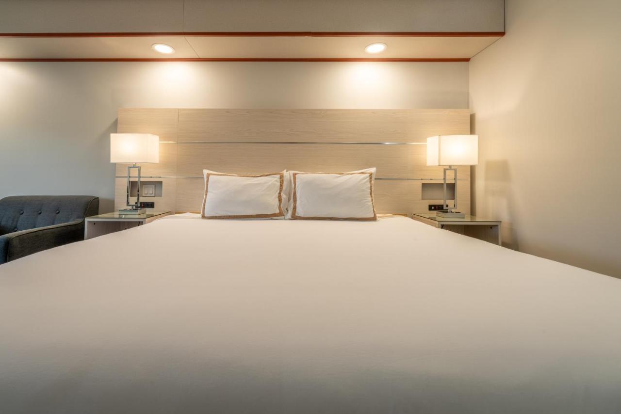 Quality Inn Sunshine Suites Terrace Ngoại thất bức ảnh
